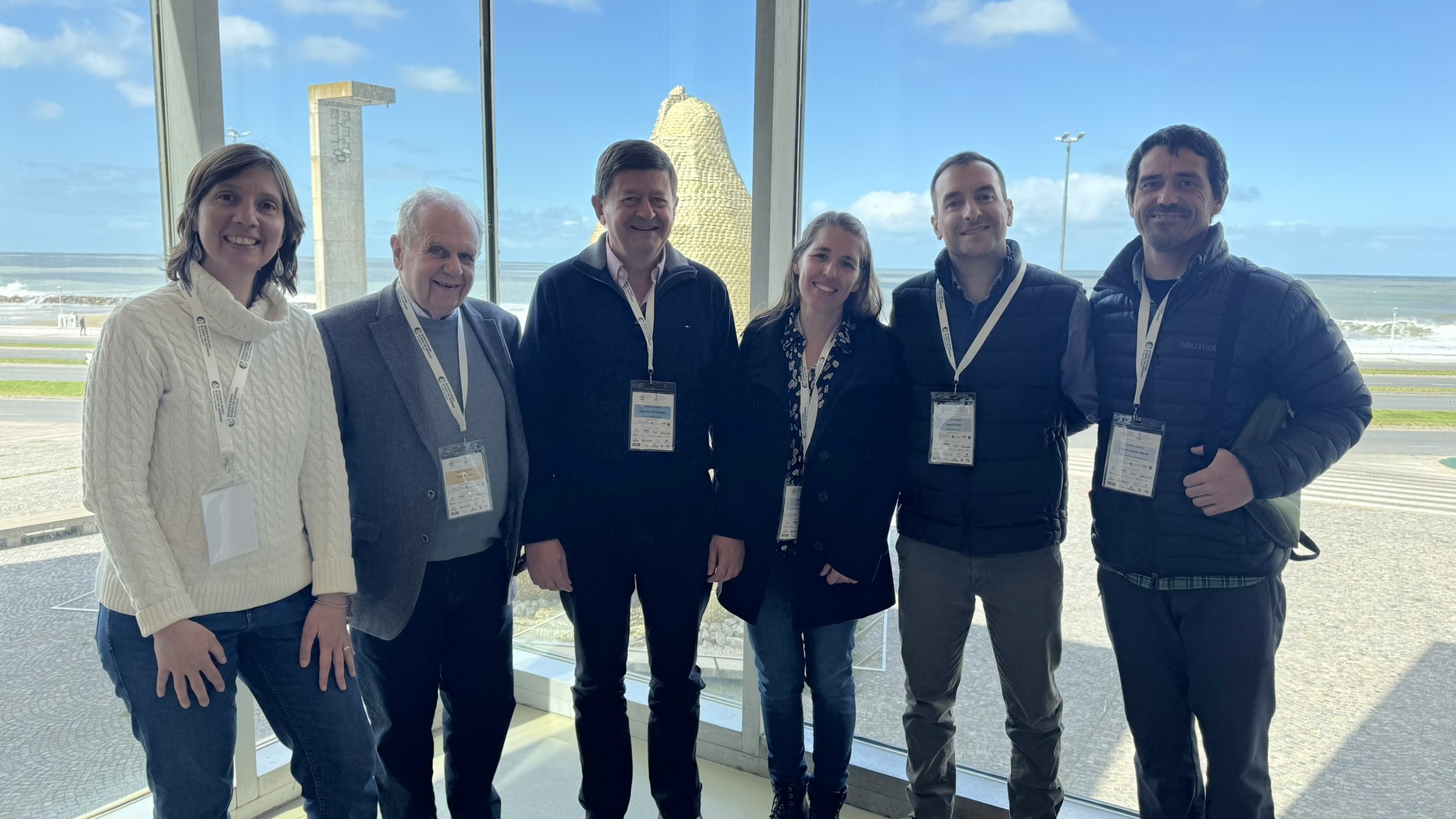 Con la junta directiva del grupo argentino de la Asociación Internacional de Hidrogeólogos en el Museo MAR.